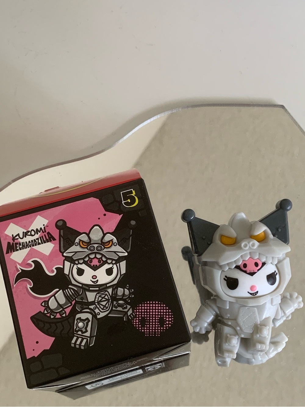 Hello Kitty x Godzilla Kuromi Mechagodzilla #5 Figure